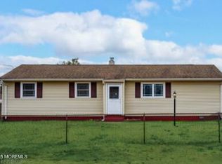 321 Lockheed Rd, Brick, NJ 08723