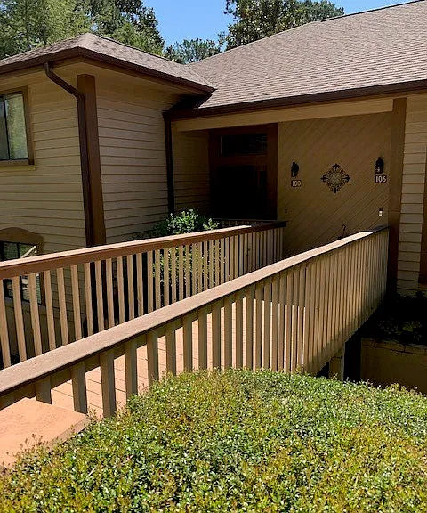 108 E Blue Heron Dr — Photo 1
