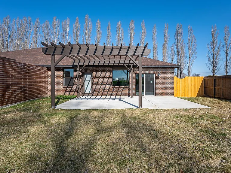 1213 Nanto Rd NE #AB — Photo 9