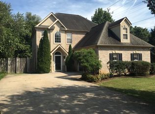 1900 Igou Place Dr, Chattanooga, TN 37421