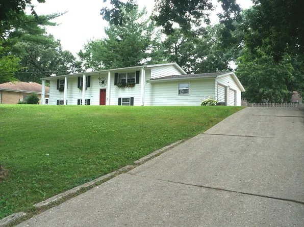 1021 Myrtle Ave, Dixon, IL 61021