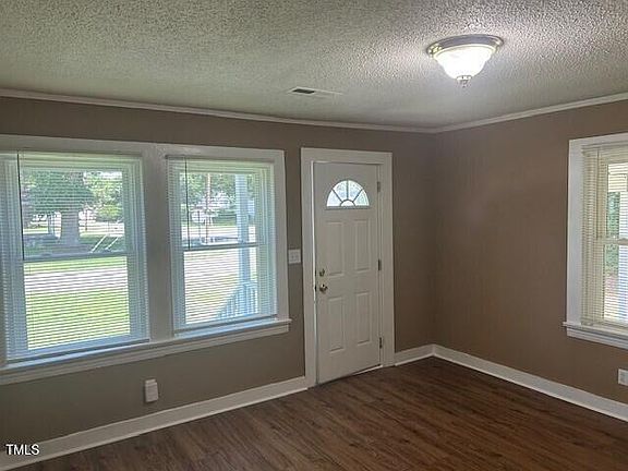 5th image of 209 W Fayetteville St