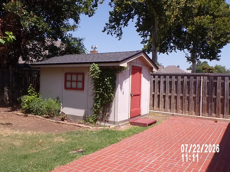 802 NW Seaton Pl — Photo 30