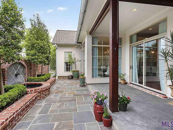 5th image of 11507 The Gardens Dr