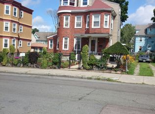 33 Aspinwall Rd, Dorchester, MA 02124