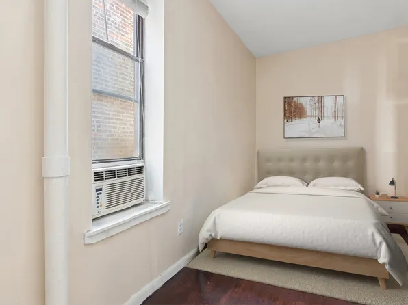 438 West 49th Street image 4 of 5