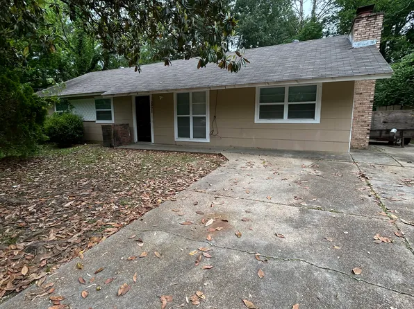 2971 Kentwood Dr, Jackson, MS 39212