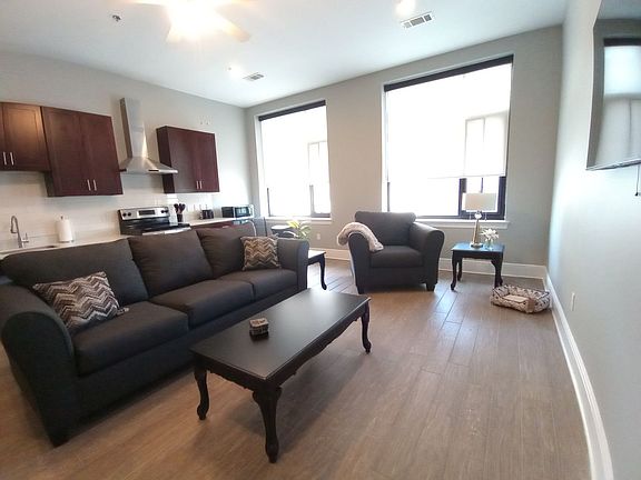 2nd image of 4525 Freret St Unit 208