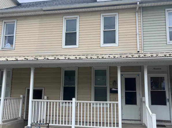 17 Poplar St, Wormleysburg, PA 17043