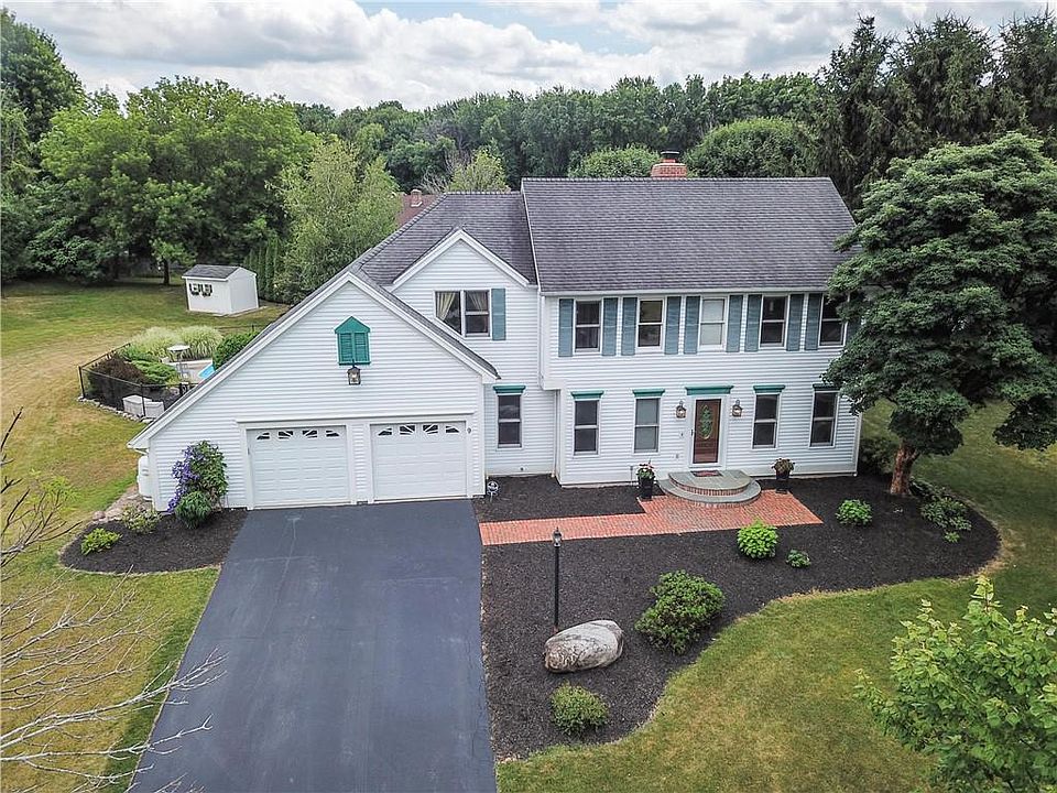 1st image of 9 Apple Cross Ln