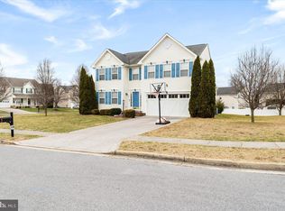 101 Chardin Ct, Martinsburg, WV 25403