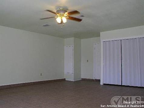 3rd image of 803 Tibbits Dr