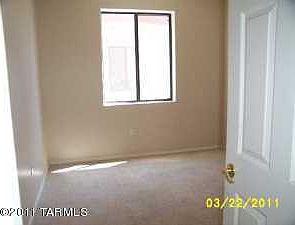 5th image of 443 E Placita Amuleto