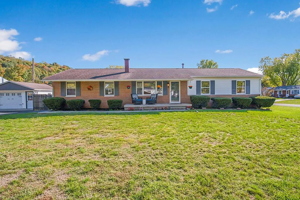 14 Coventry Ct photo 1