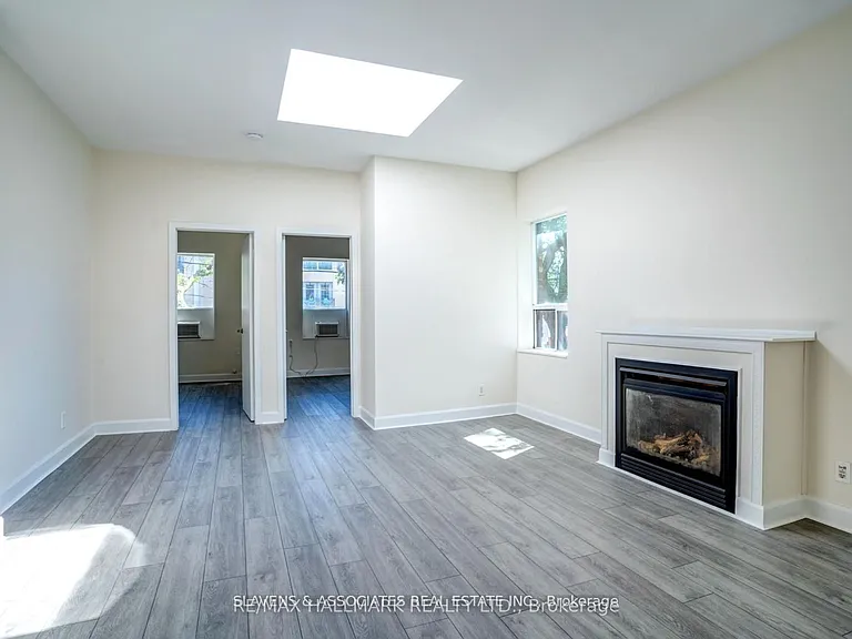 420 Parliament St #1 — Photo 2