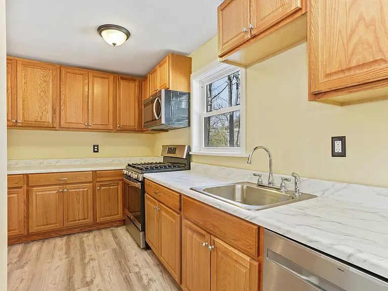 287 Fisher Ave #1 — Photo 11