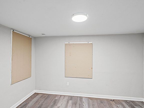 5th image of 8102 Highland Ave