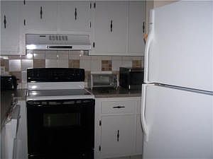 4th image of 1051 Orange Ter APT 202