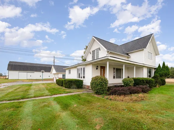5612 E Garfield Rd, Ashley, MI 48806