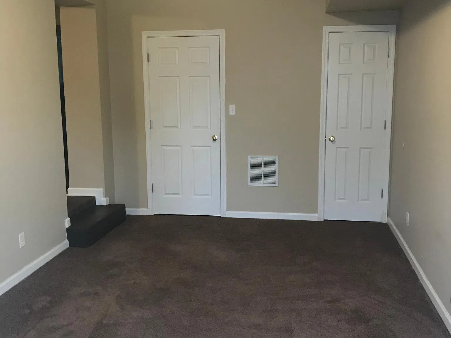 3 bed, 1300 sqft, $925 — Photo 3