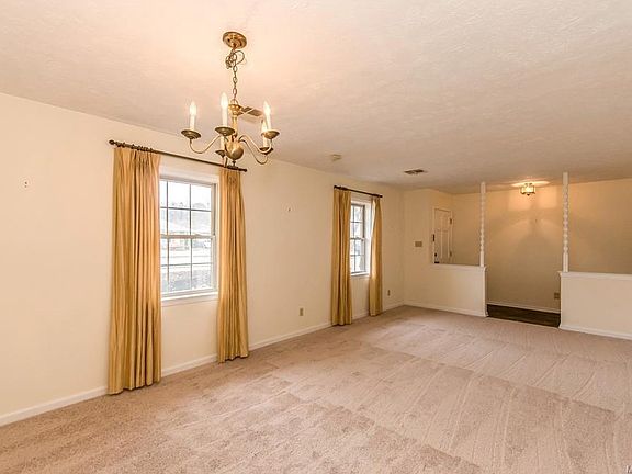 5th image of 4266 Delmar Dr
