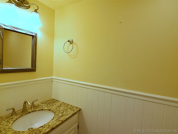 3rd image of 6209 S Yorktown Pl #54