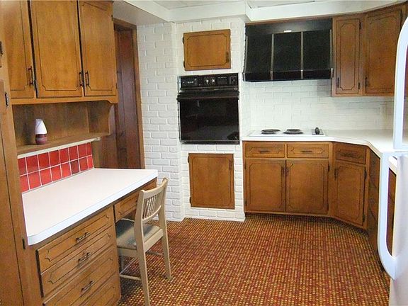 4th image of 13912 Pearlview Dr