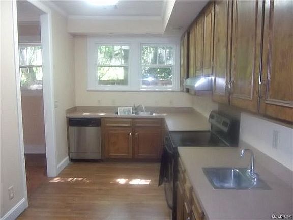 2nd image of 501 Ponce De Leon Ave