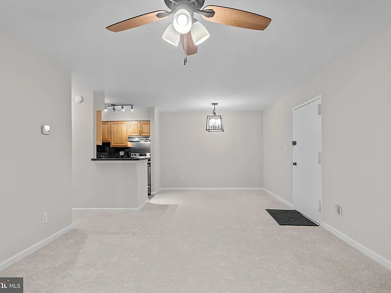 8110 Colony Point Rd #H — Photo 7