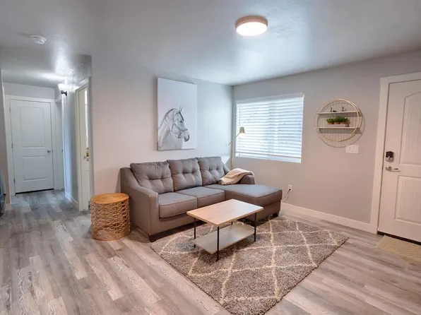 1110 W Woodland Lake Rd #C, Lakeside, AZ 85929