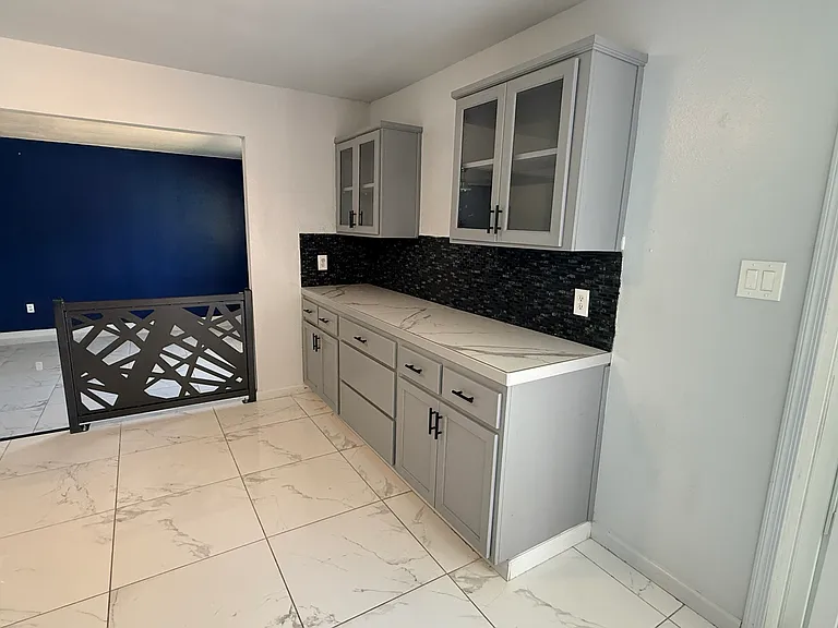 1418 E Kuns Ct — Photo 15