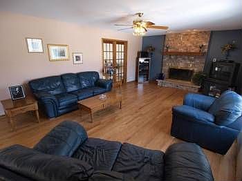 4th image of 17111 Briar Dr