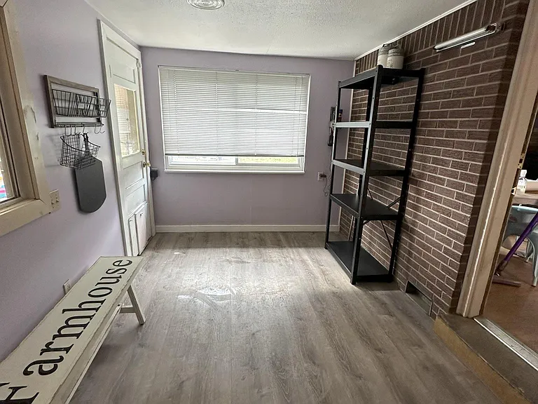 6303 Urban St — Photo 4