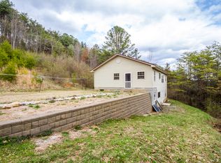 2882 Walkers Creek Valley Rd, Pearisburg, VA 24134
