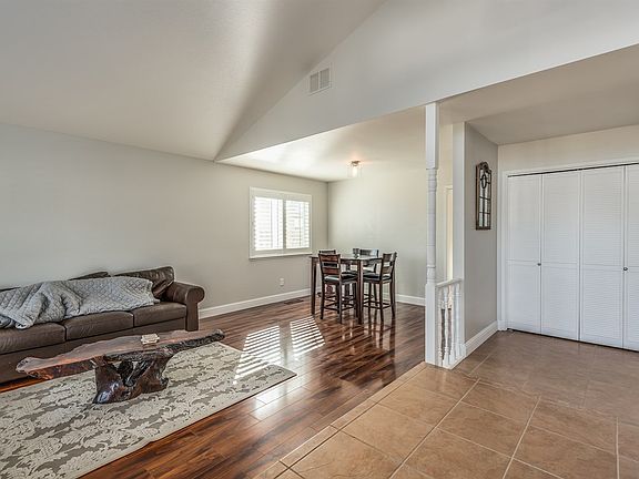 3rd image of 5066 Brookdale Cir