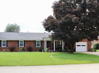 3520 Marycrest Dr W, Owensboro, KY 42301