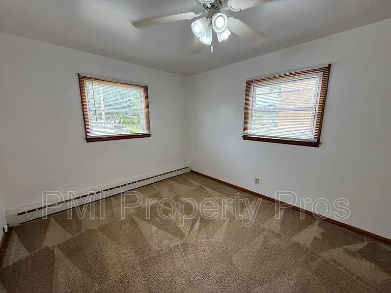 3800 N 76th St #4 — Photo 8