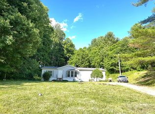 196 Deacon Rd, Burnsville, NC 28714