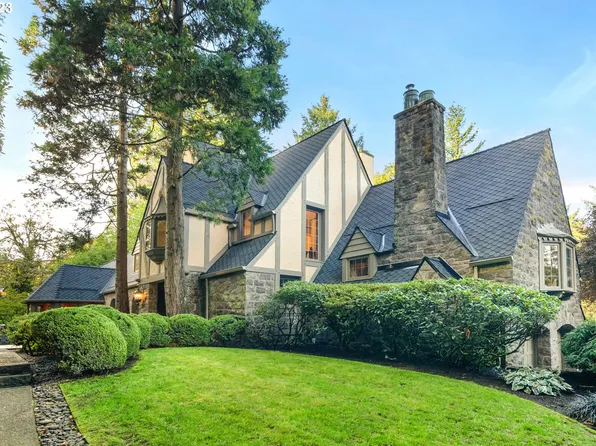 3000 SW Montgomery Dr, Portland, OR 97201