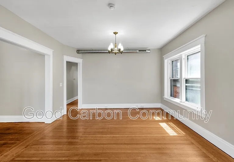 79 Saranac Ave #UPPER — Photo 4