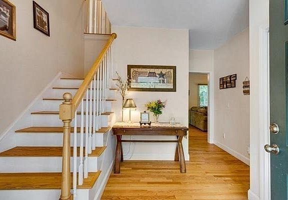 3rd image of 106 Cocasset St