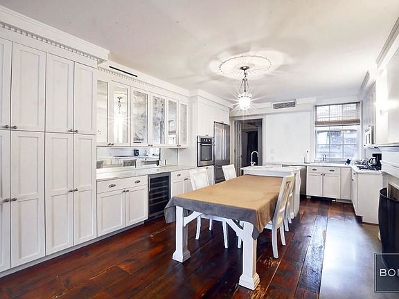 2nd image of 436 W 20th St #3A