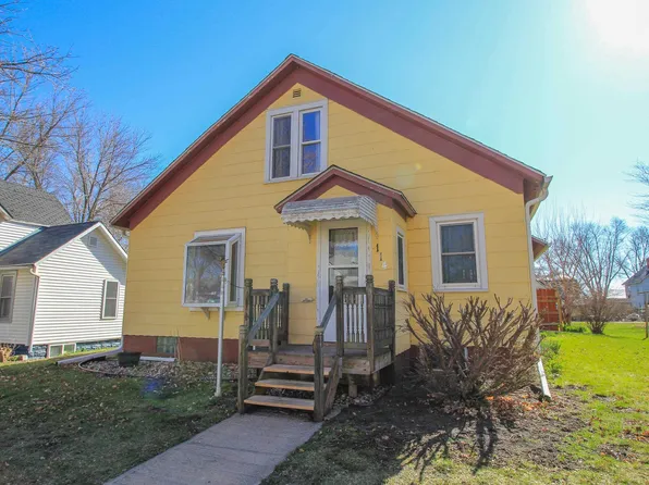 114 NW 5th St, Pocahontas, IA 50574