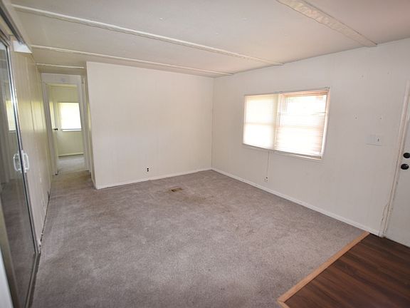 3rd image of 810 Gee Creek Ct