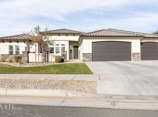 150 W Chesterfield Dr, Washington, UT 84780