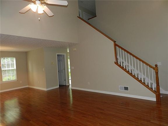 2nd image of 3314 Parkbrooke Ct