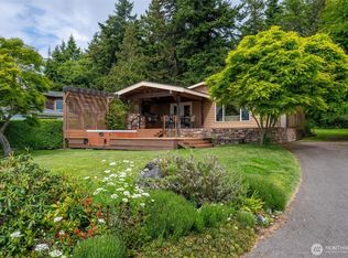 2570 Island View Ln, Lummi Island, WA