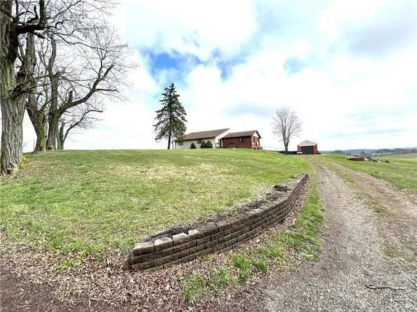 20 Plum Run Rd, Mc Donald, PA 15057