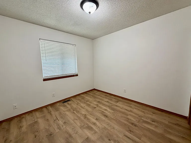 2315 N Brandon Cir — Photo 9