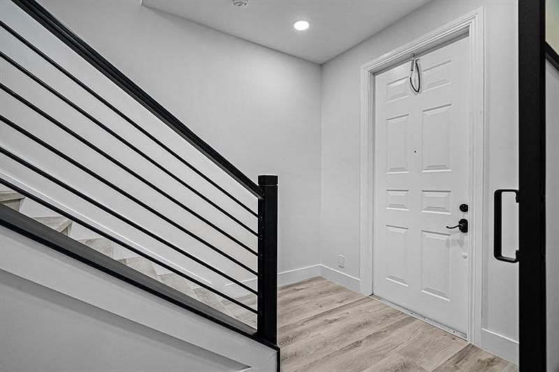 1st image of 75 NW 4th Ave #75